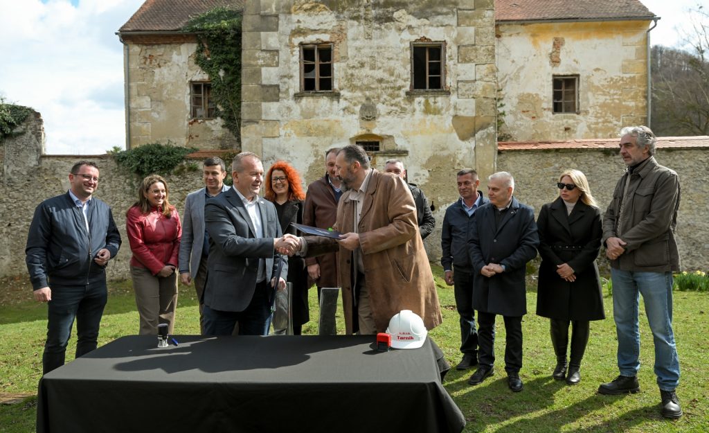 Potpisan ugovor za projektiranje dvorca Bela I